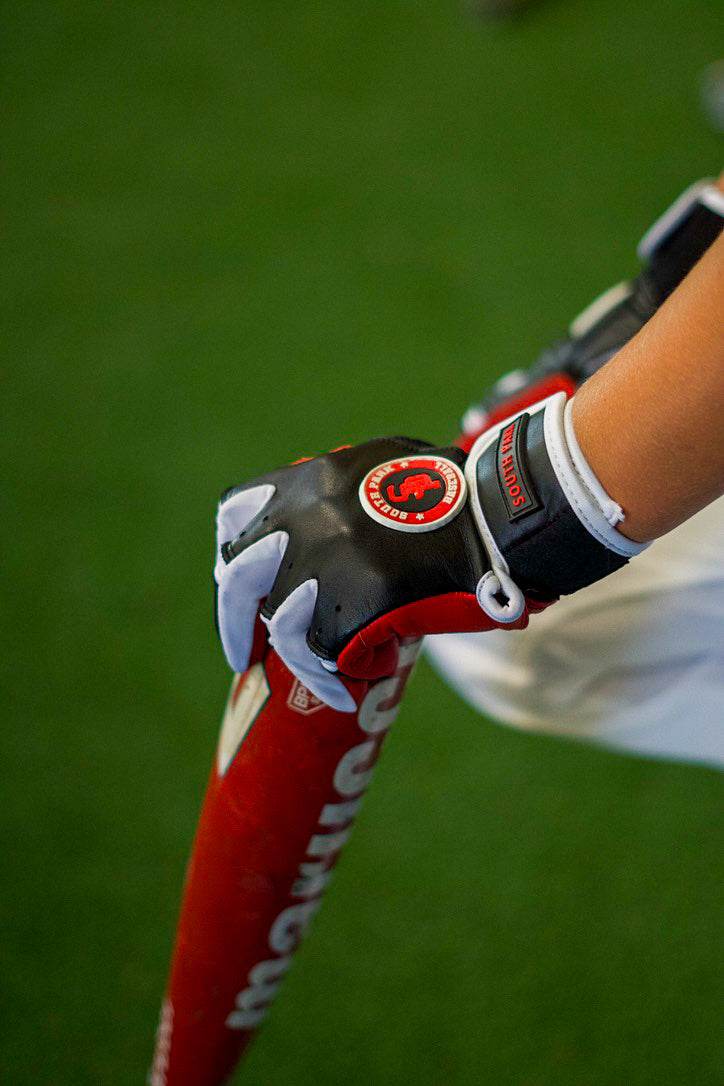 35E4D5A3-763C-4905-81B7-A43E32D82843_1_105_c - Trifecta Athletic Gloves
